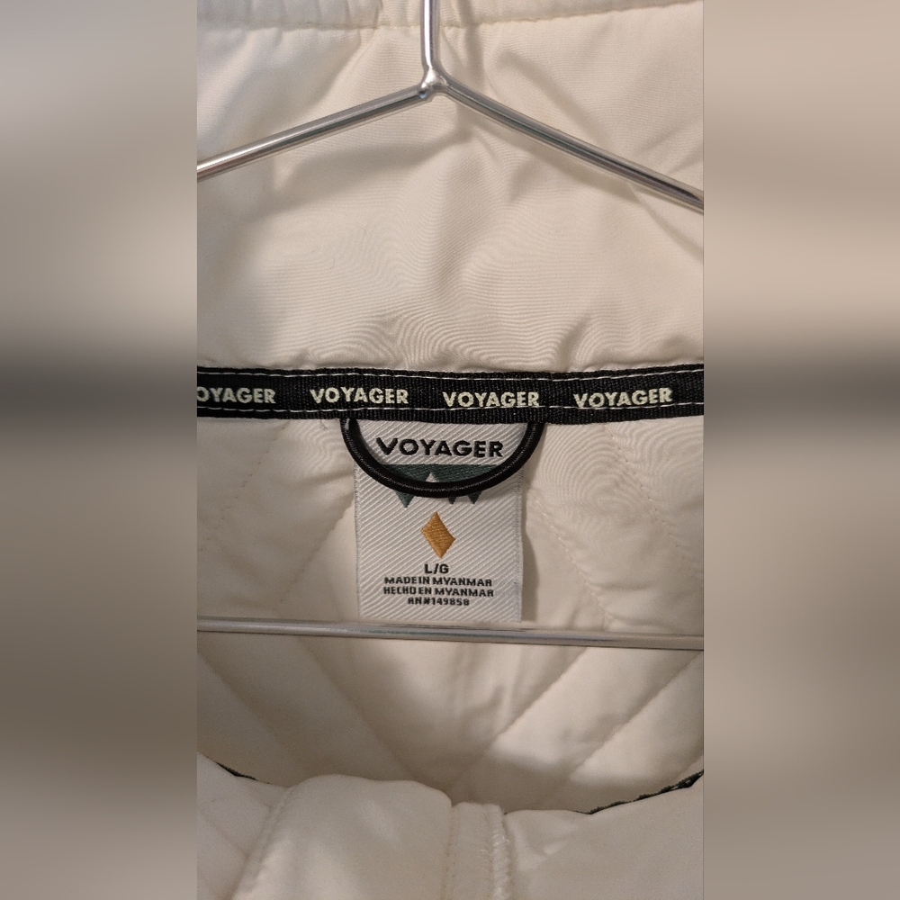 Voyager White Quilted Jacket NWOT - Picture 3 of 4